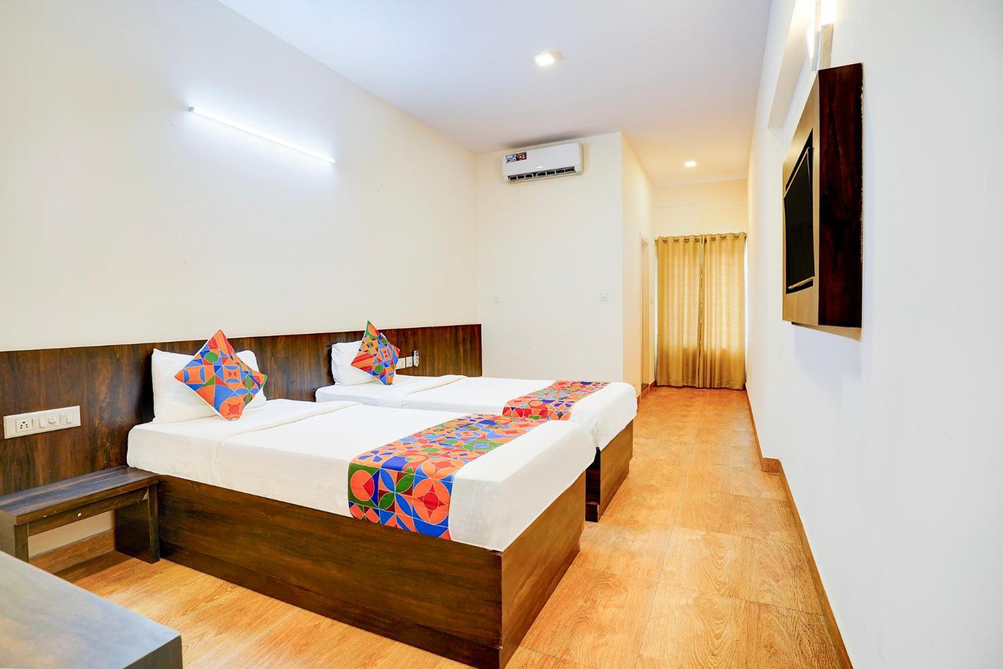 Fabhotel Grk Comforts - Jayanagar Bangalore Esterno foto