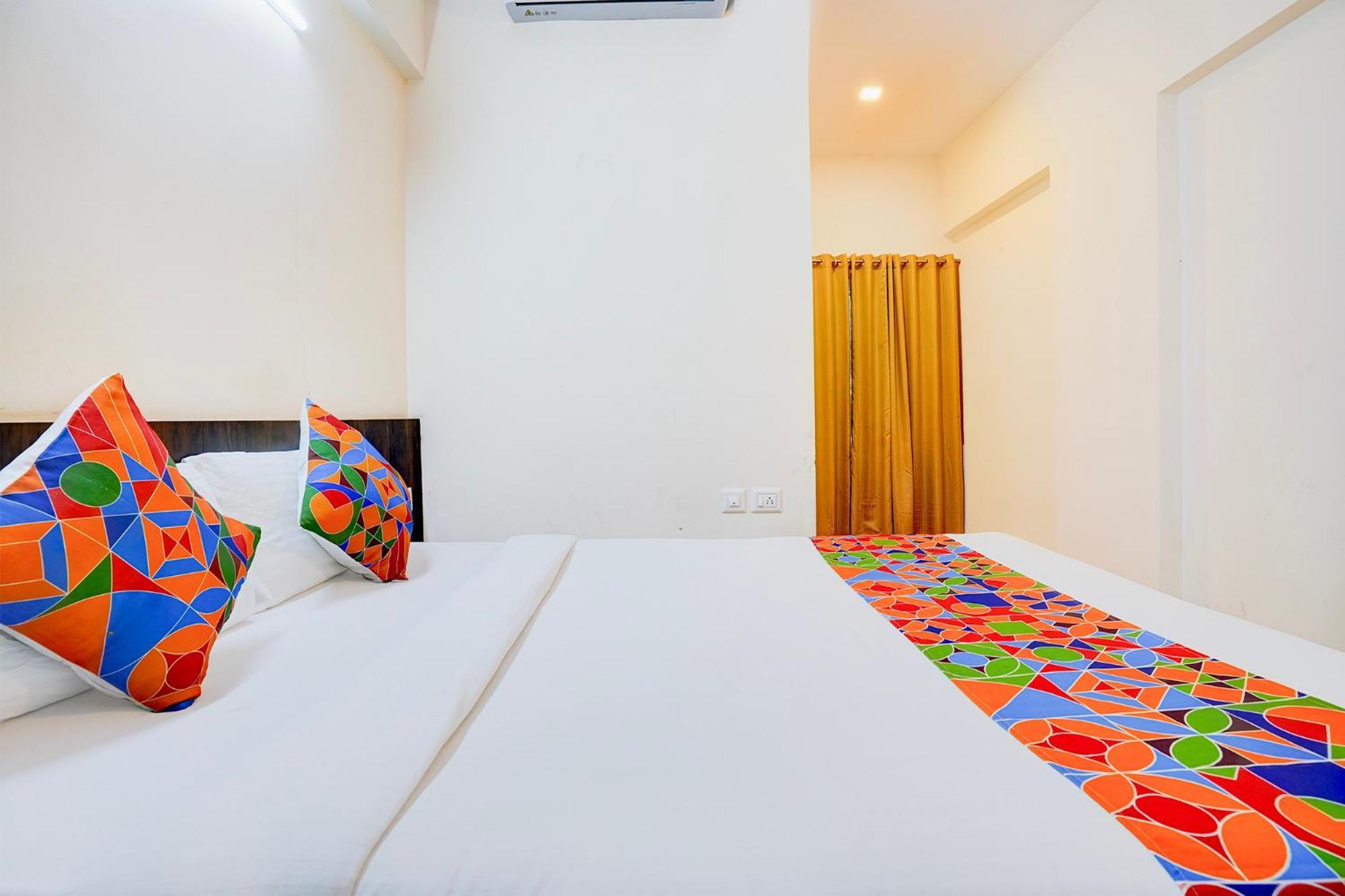 Fabhotel Grk Comforts - Jayanagar Bangalore Esterno foto