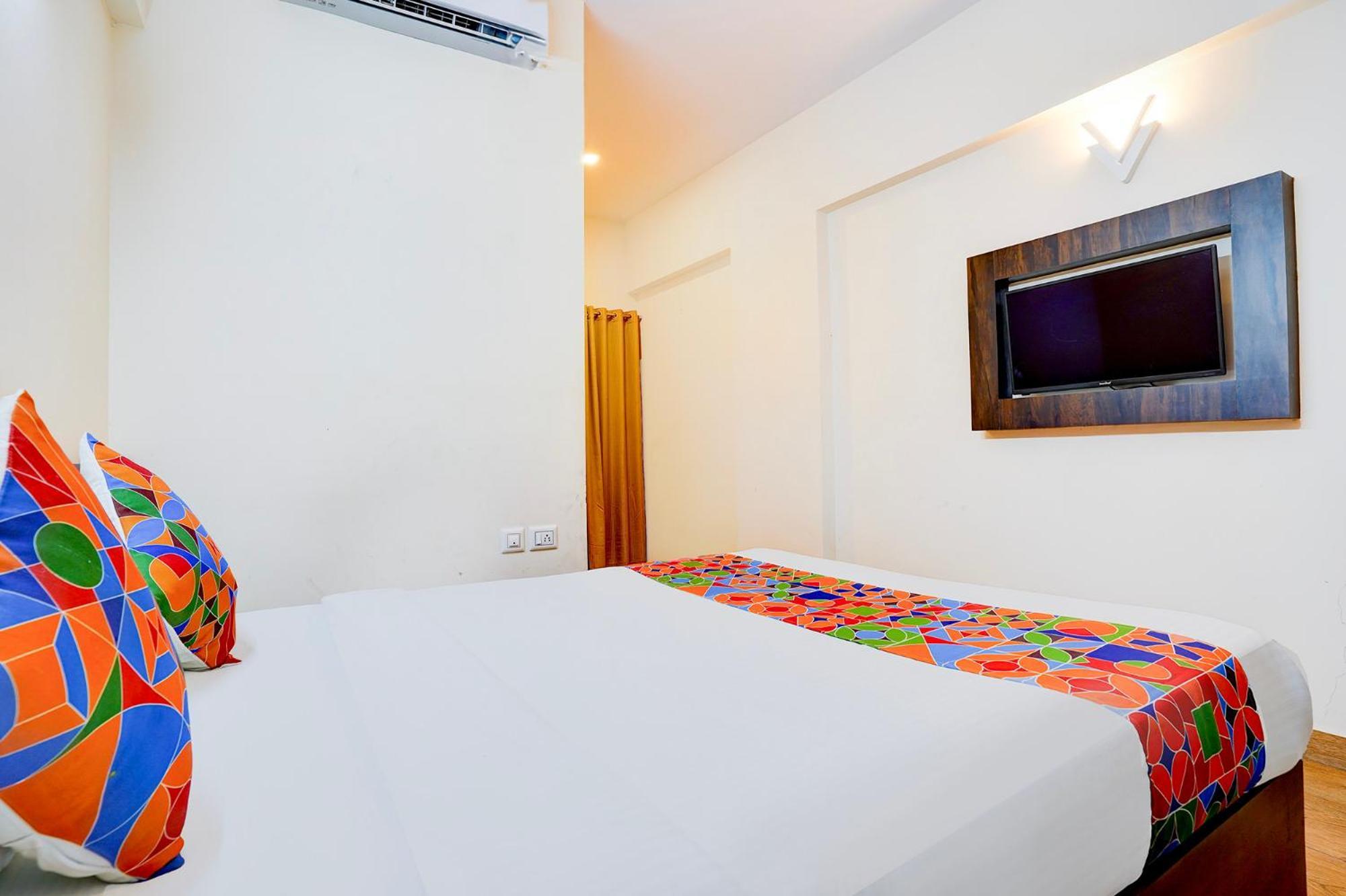 Fabhotel Grk Comforts - Jayanagar Bangalore Esterno foto