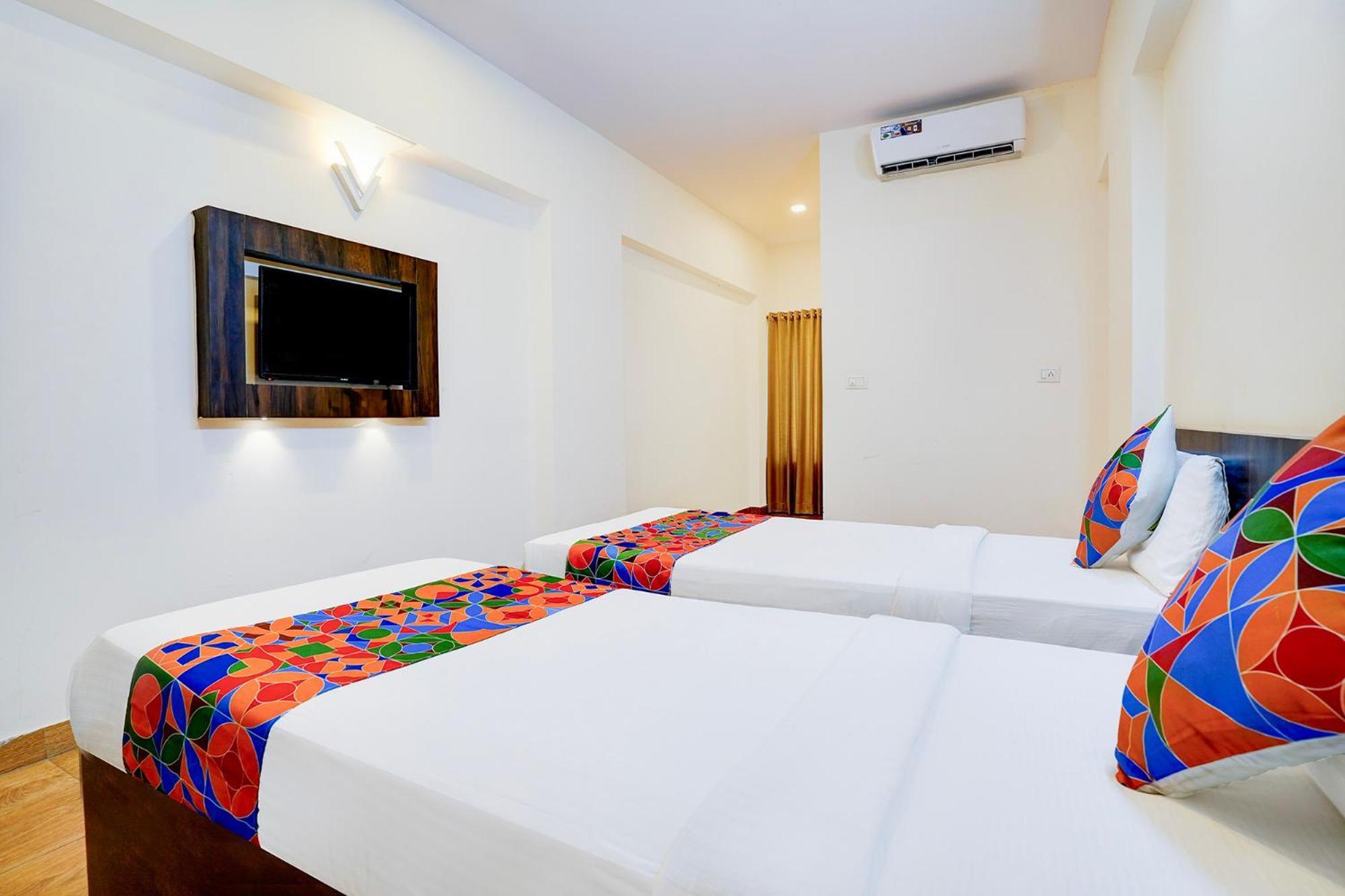 Fabhotel Grk Comforts - Jayanagar Bangalore Esterno foto