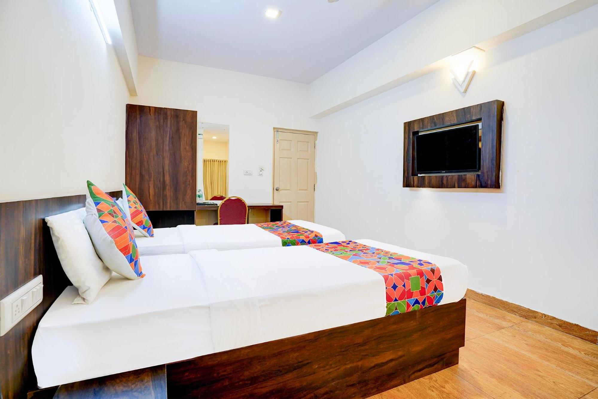 Fabhotel Grk Comforts - Jayanagar Bangalore Esterno foto