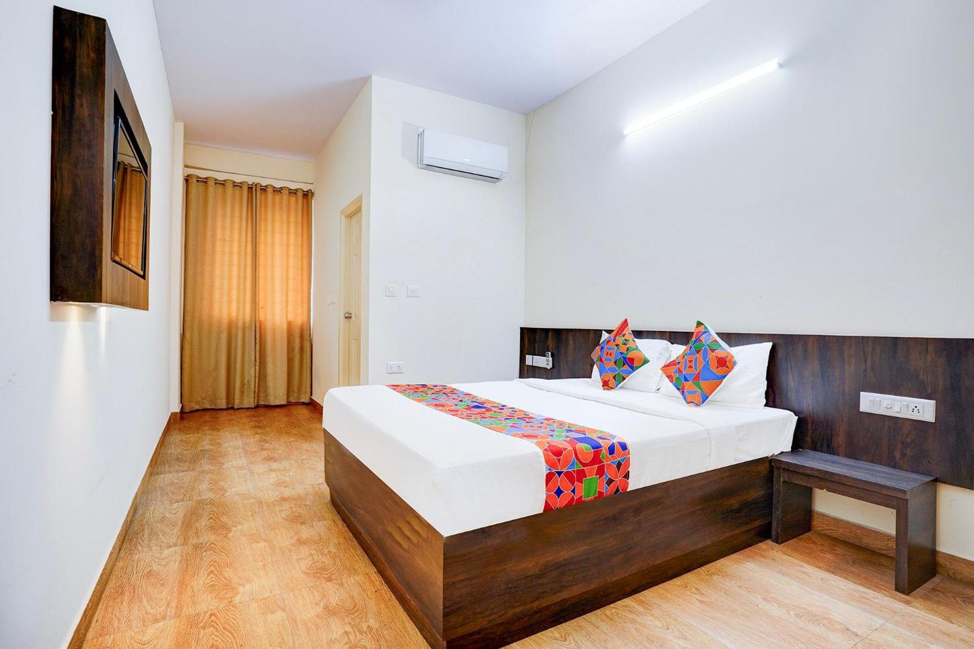 Fabhotel Grk Comforts - Jayanagar Bangalore Esterno foto